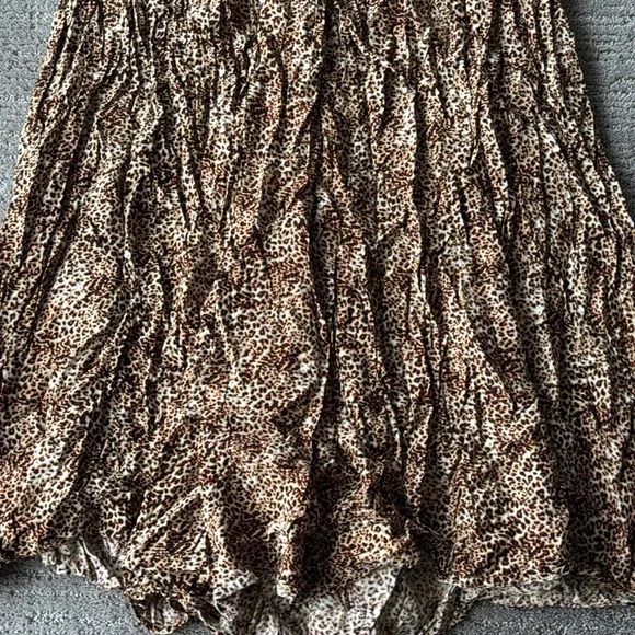 Faithfull the Brand Maggie Midi Dress Charlie Leopard - Picture 4 of 7